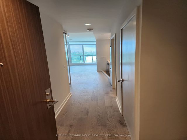 2805 - 1926 Lakeshore Blvd