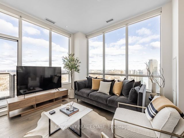 PH 4407 - 36 Park Lawn Rd
