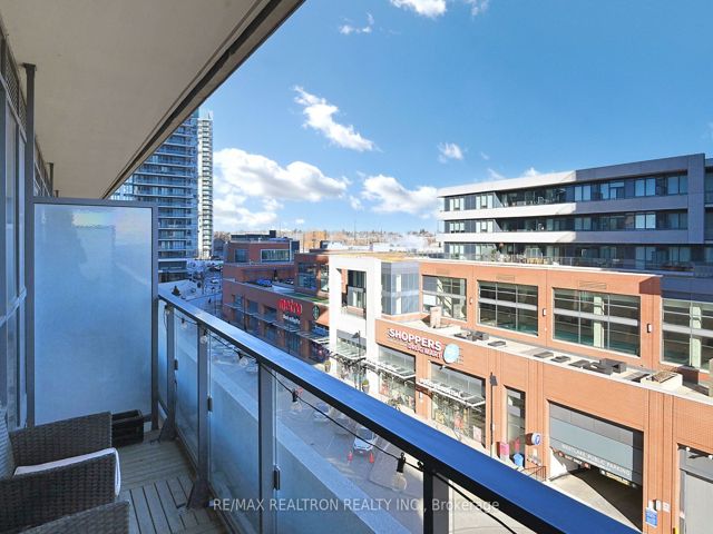 713 - 2212 Lakeshore Blvd W