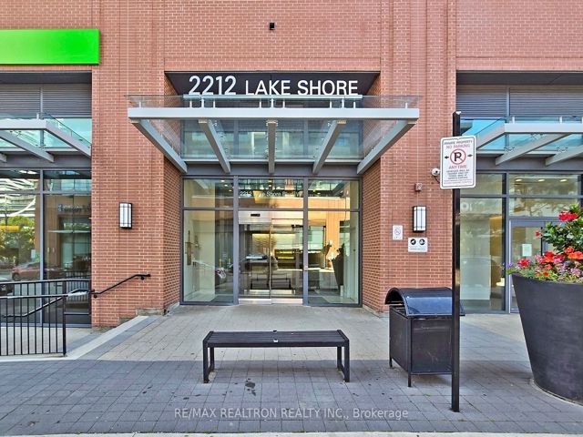 713 - 2212 Lakeshore Blvd W