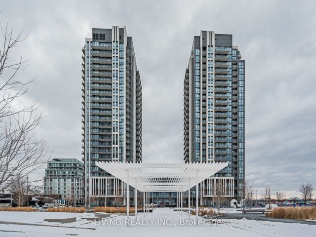 906 - 15 Zorra St