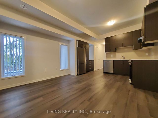 102 - 30 William Jackson Way