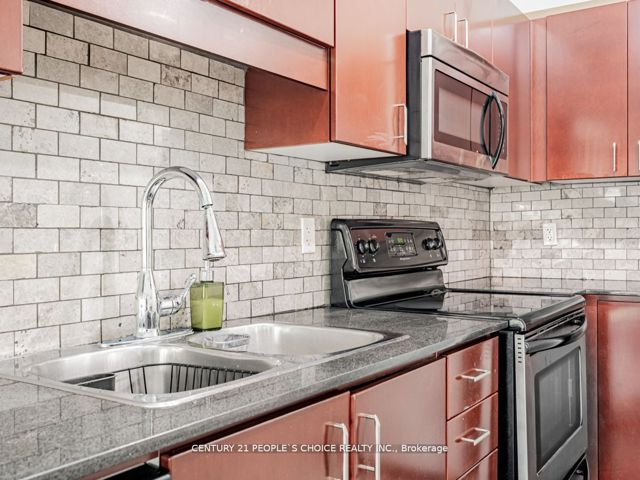 218 - 2 Fieldway Rd