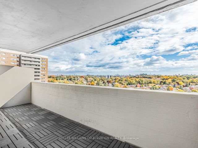 1506 - 260 Scarlett Rd
