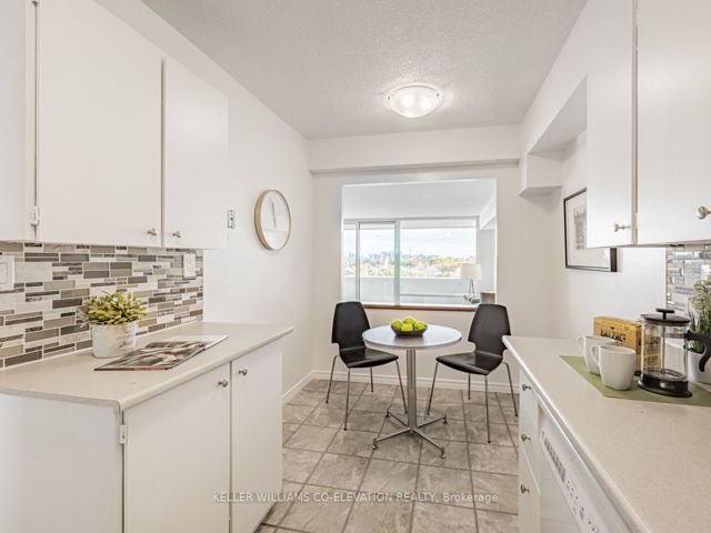 1506 - 260 Scarlett Rd