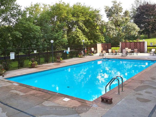 1506 - 260 Scarlett Rd