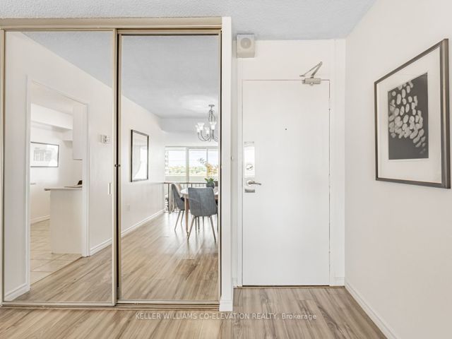 1506 - 260 Scarlett Rd