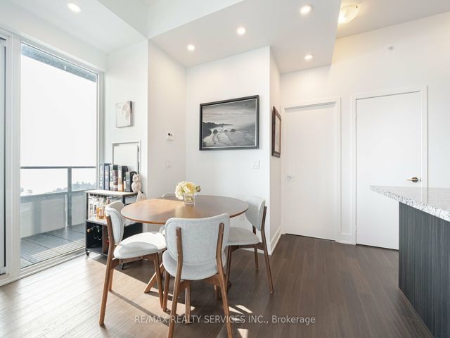 1316 - 30 Shore Breeze Dr