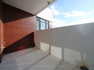 416 - 160 Kingsway Cres
