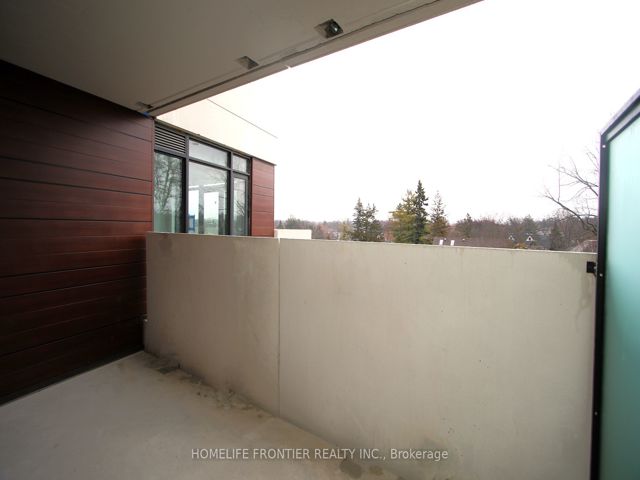 416 - 160 Kingsway Cres