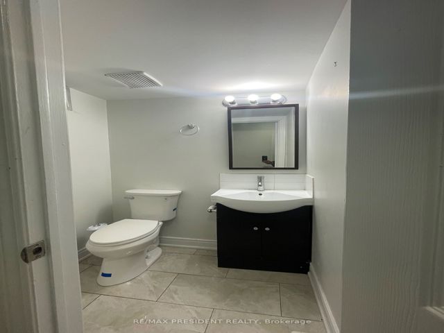 115 - 16 Litchfield Crt