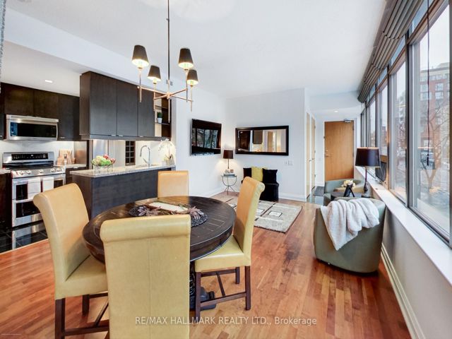 606 - 383 Ellis Park Rd