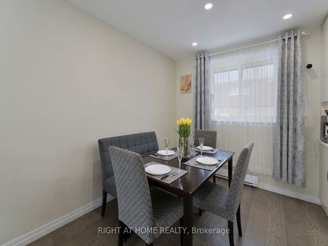 888 - 34 Tandridge Cres