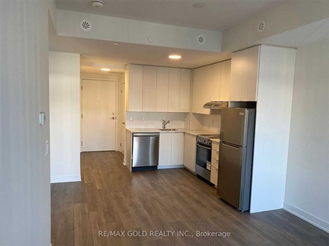 302 - 160 Canon Jackson Dr
