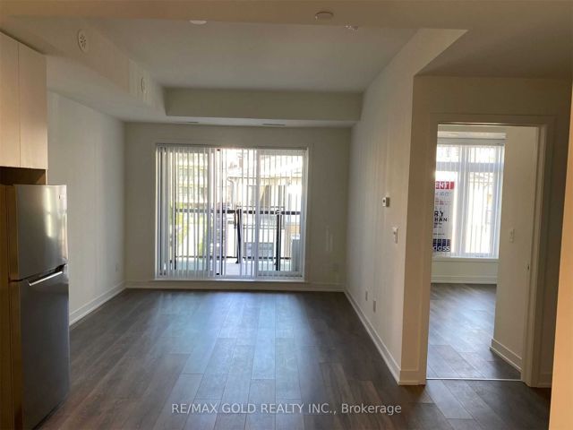 302 - 160 Canon Jackson Dr