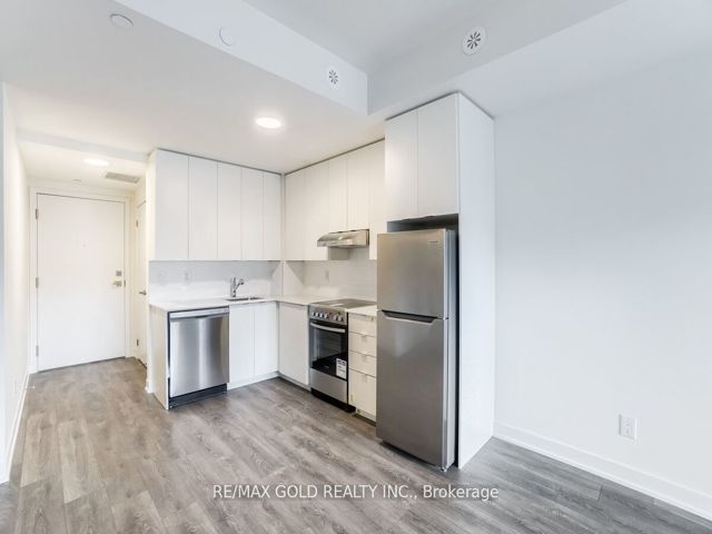 302 - 160 Canon Jackson Dr