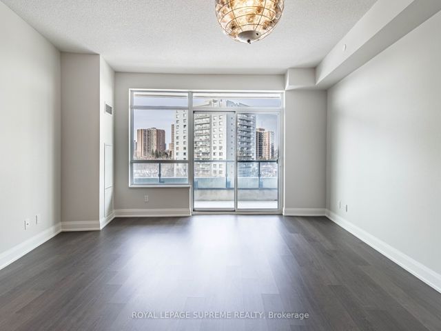 607 - 25 Fontenay Crt
