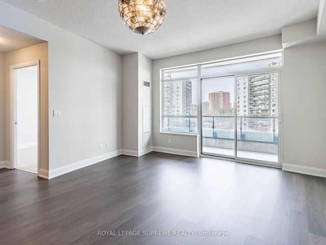 607 - 25 Fontenay Crt