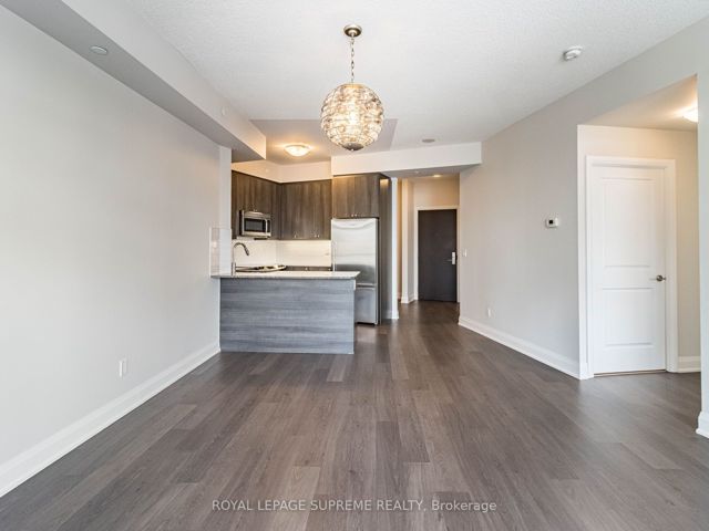 607 - 25 Fontenay Crt