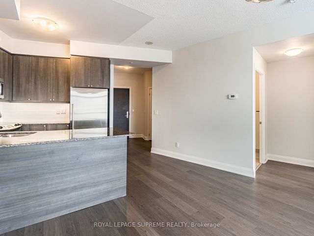 607 - 25 Fontenay Crt