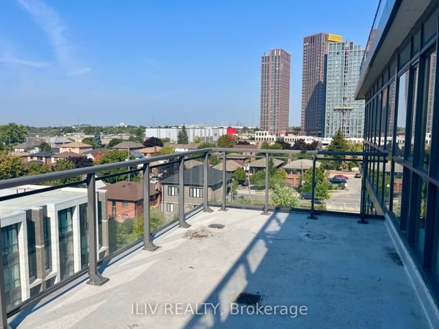 605 - 16 Mcadam Ave