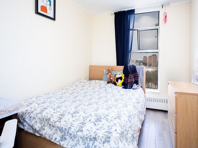 1109 - 335 Driftwood Ave