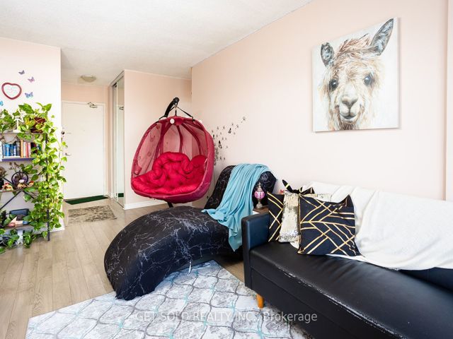 1109 - 335 Driftwood Ave