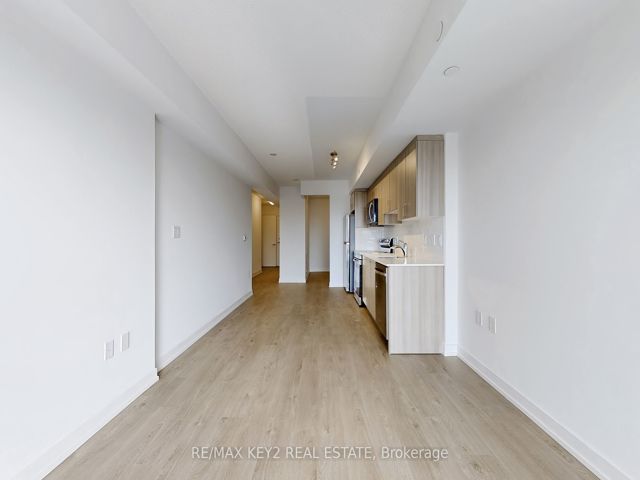 626 - 556 Marlee Ave