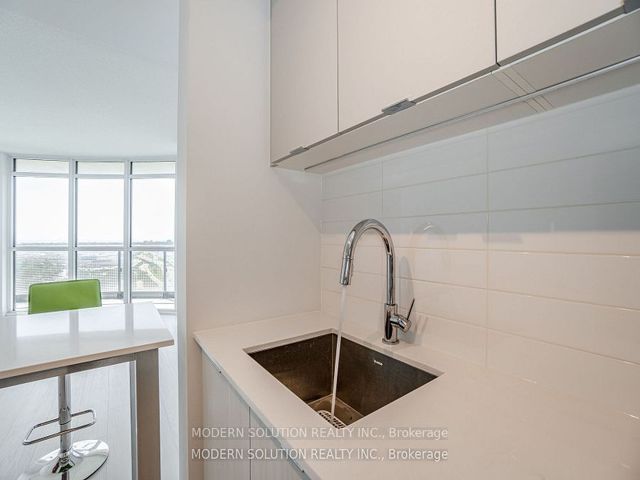 1709 - 30 Gibbs Rd