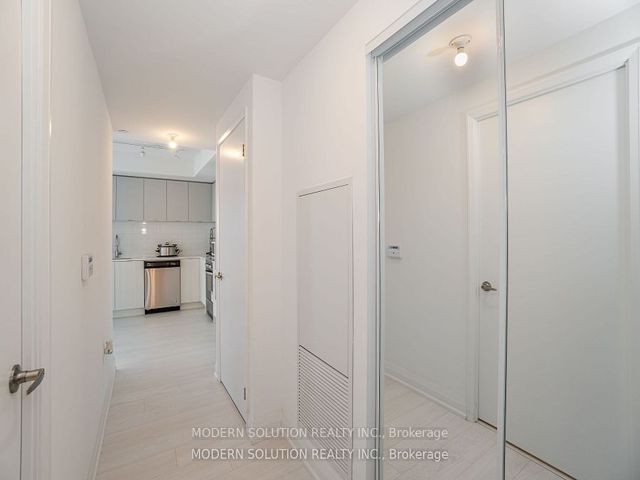 1709 - 30 Gibbs Rd