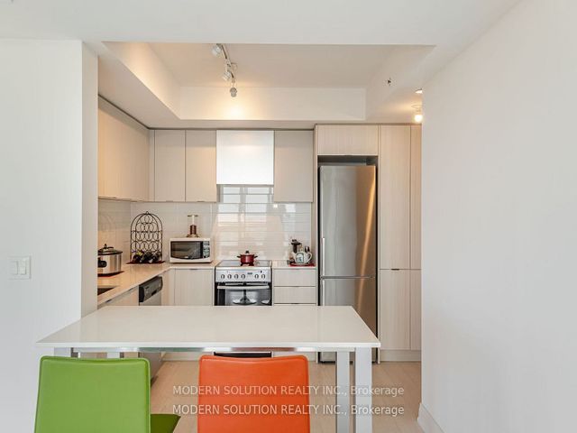 1709 - 30 Gibbs Rd