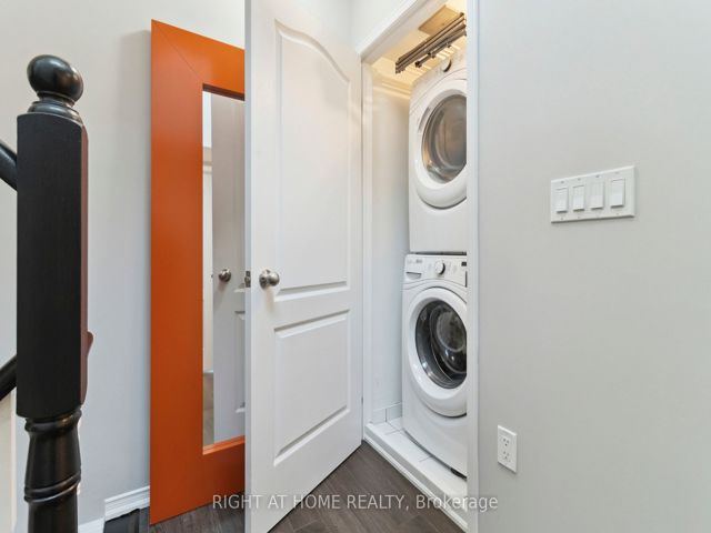 415 - 130 Widdicombe Hill Blvd W