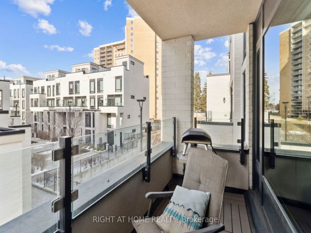 415 - 130 Widdicombe Hill Blvd W