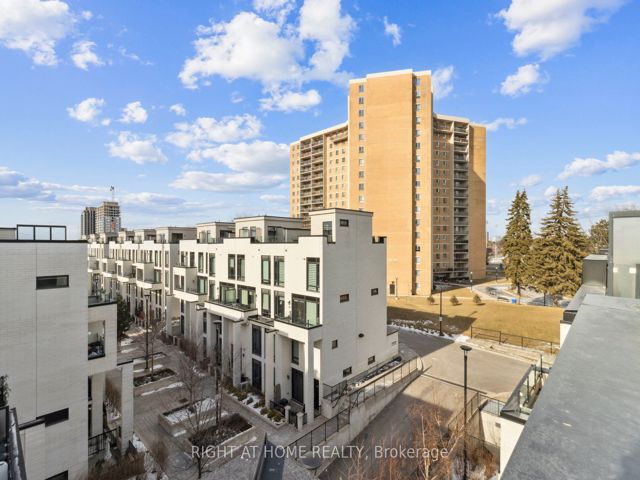 415 - 130 Widdicombe Hill Blvd W