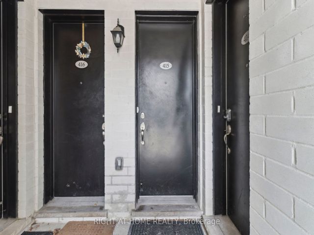415 - 130 Widdicombe Hill Blvd W