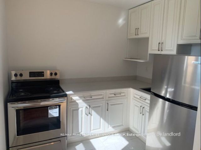 303 - 2202 Weston Rd