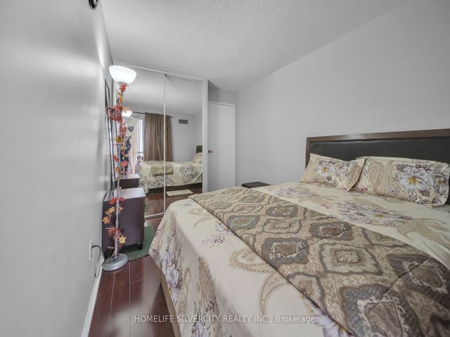 801 - 21 Markbrook Lane