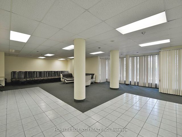 801 - 21 Markbrook Lane