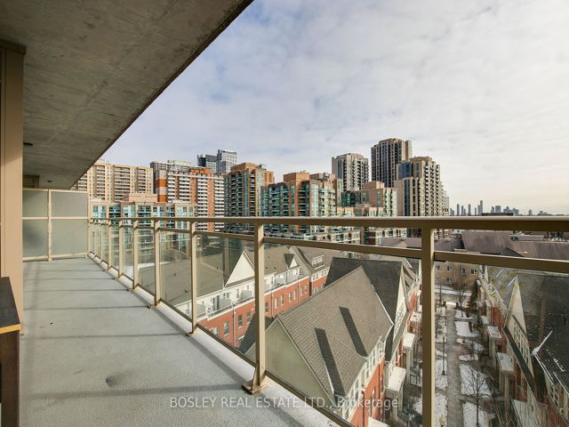 608 - 5101 Dundas St W