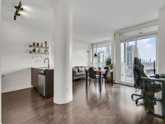 608 - 5101 Dundas St W