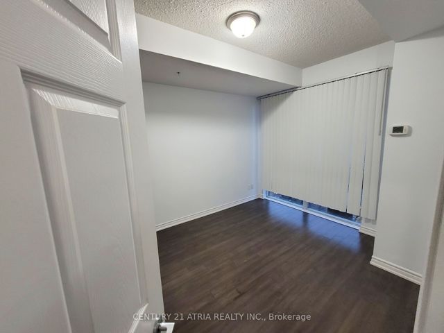 1001 - 15 James Finlay Way