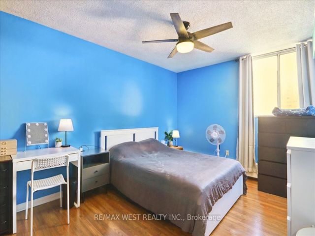 1105 - 340 Dixon Rd