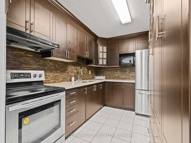 605 - 49 Silverstone Dr