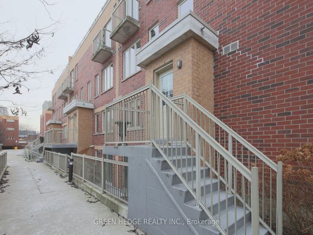 218 - 20 Elsie Lane