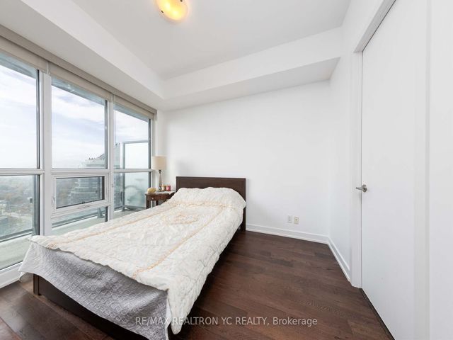 3203 - 2212 Lake Shore Blvd W