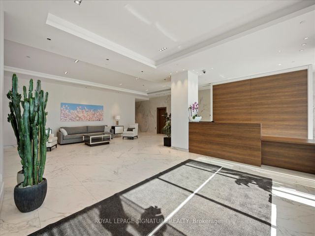 4015 - 1926 Lake Shore Blvd W