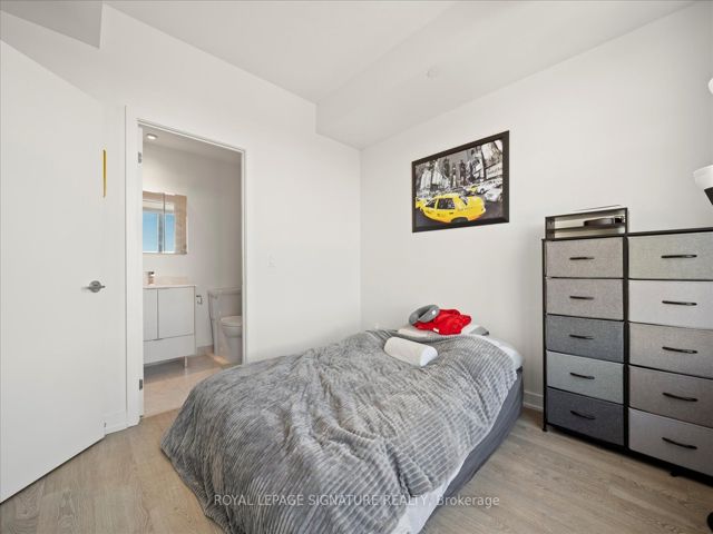 4015 - 1926 Lake Shore Blvd W