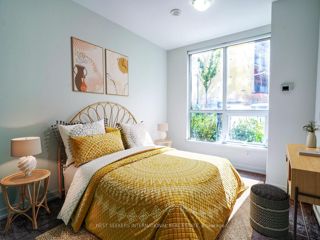 102 - 840 Queens Plate Dr