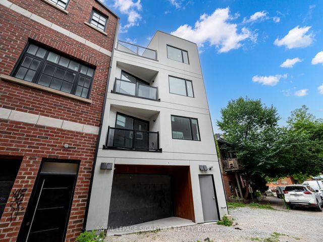 3 - 3039 Dundas St W