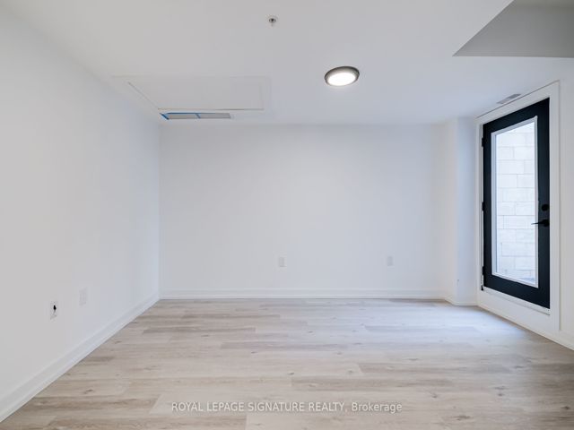 3 - 3039 Dundas St W